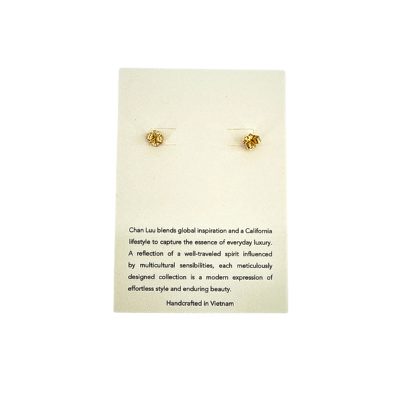 CHAN LUU Maiden Hoop Earrings in White Pearl - Picture 6 of 11